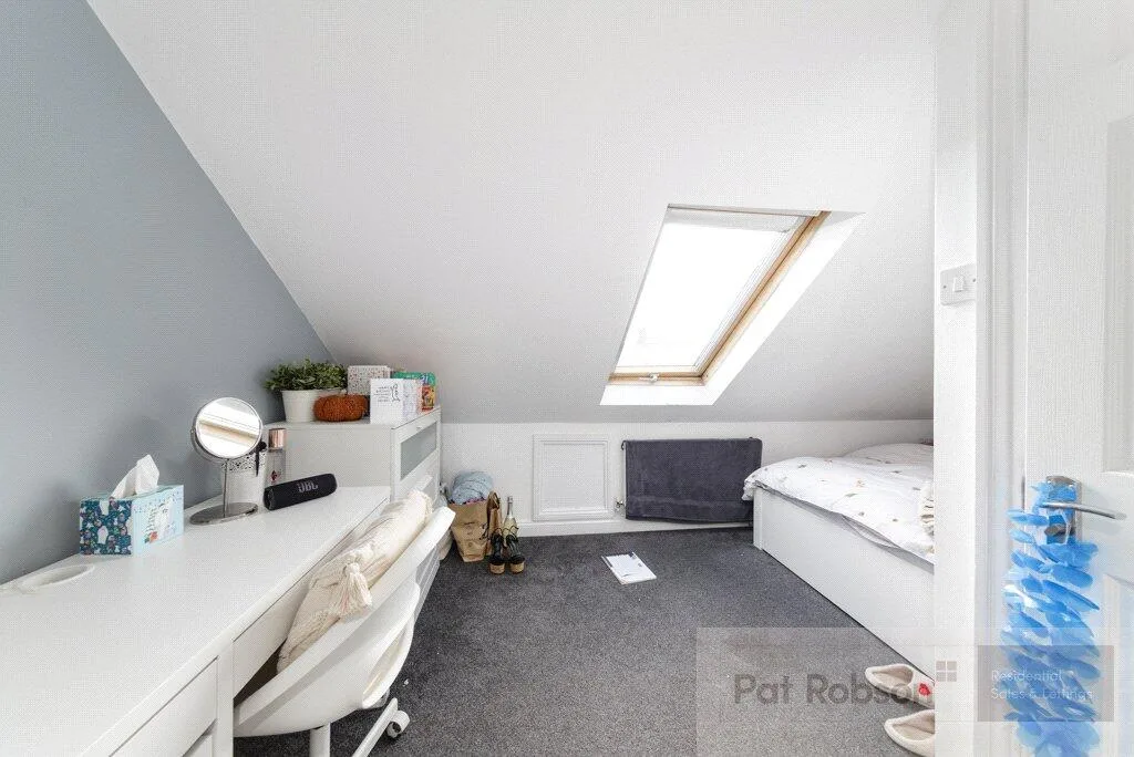 6 bedroom terraced house for rent