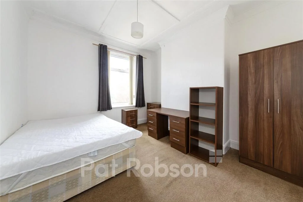 4 bedroom terraced house for rent