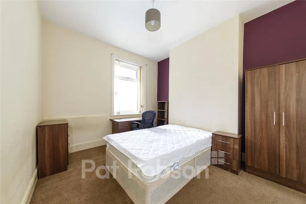 4 bedroom terraced house for rent