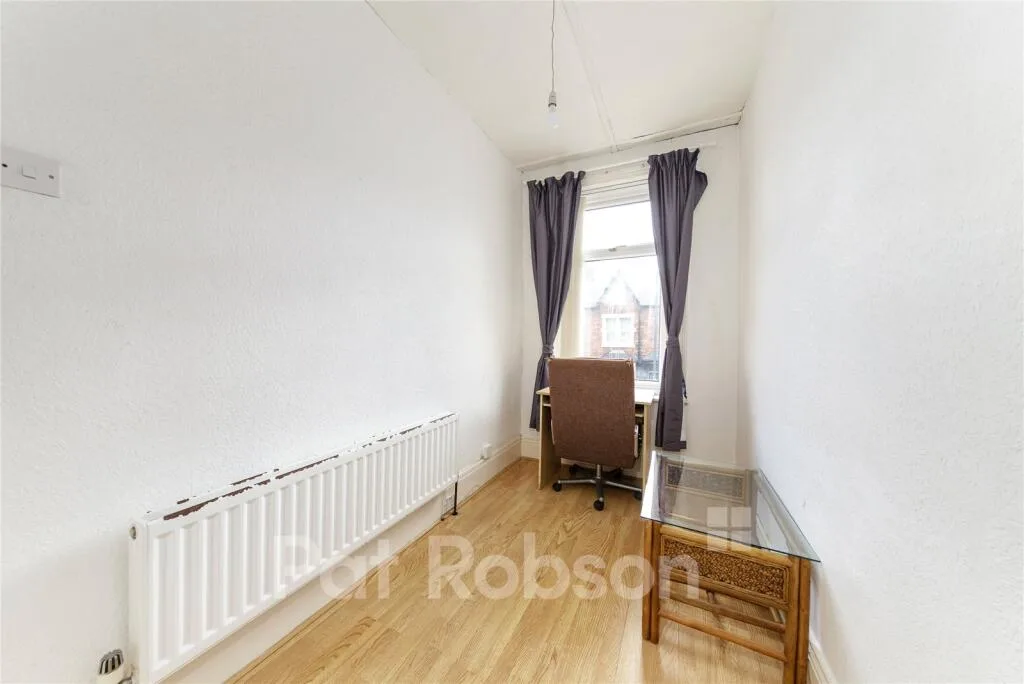 4 bedroom terraced house for rent