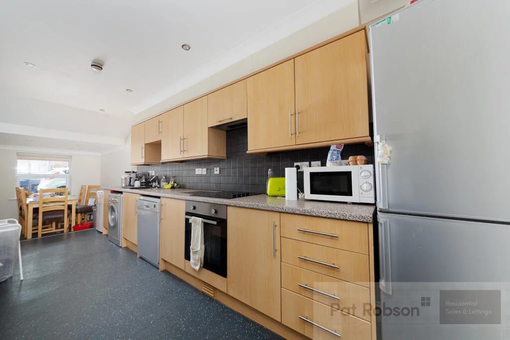 4 bedroom apartment for rent