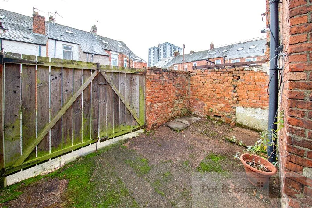 4 bedroom house for rent