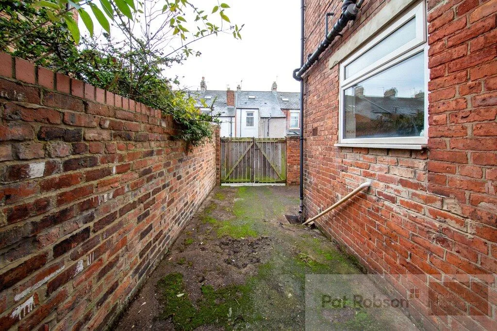 4 bedroom house for rent