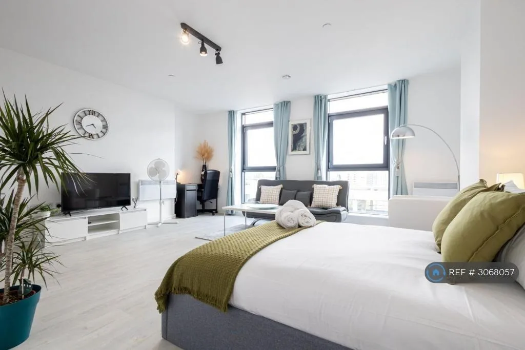 Studio flat for rent