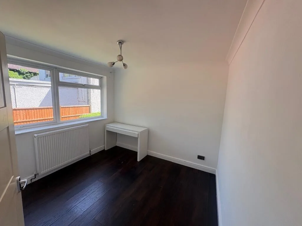 3 bedroom ground floor maisonette for rent
