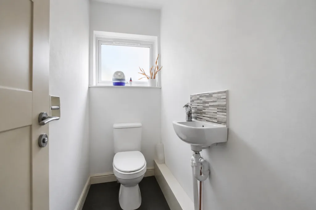 3 bedroom ground floor maisonette for rent