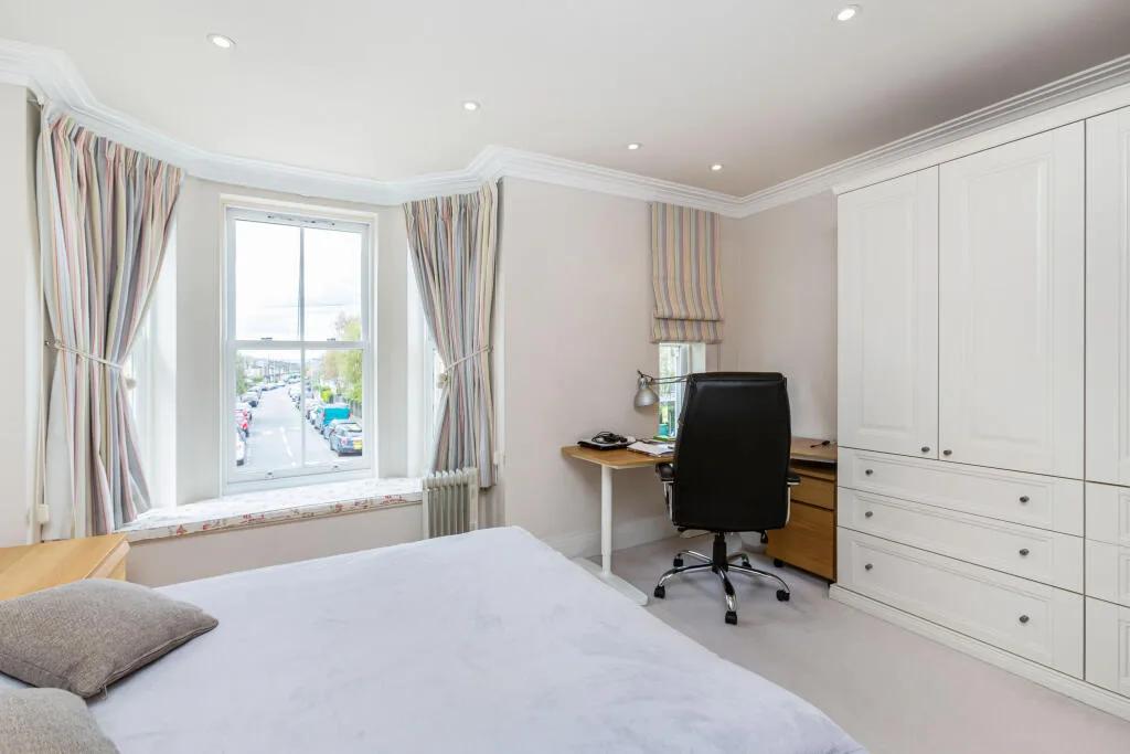 4 bedroom semi-detached house for rent