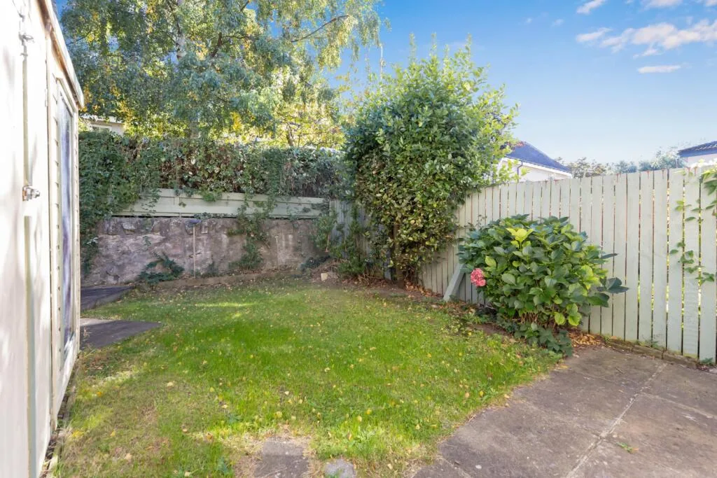 2 bedroom semi-detached house for rent