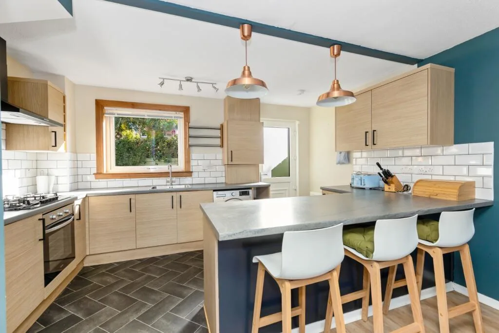 2 bedroom semi-detached house for rent