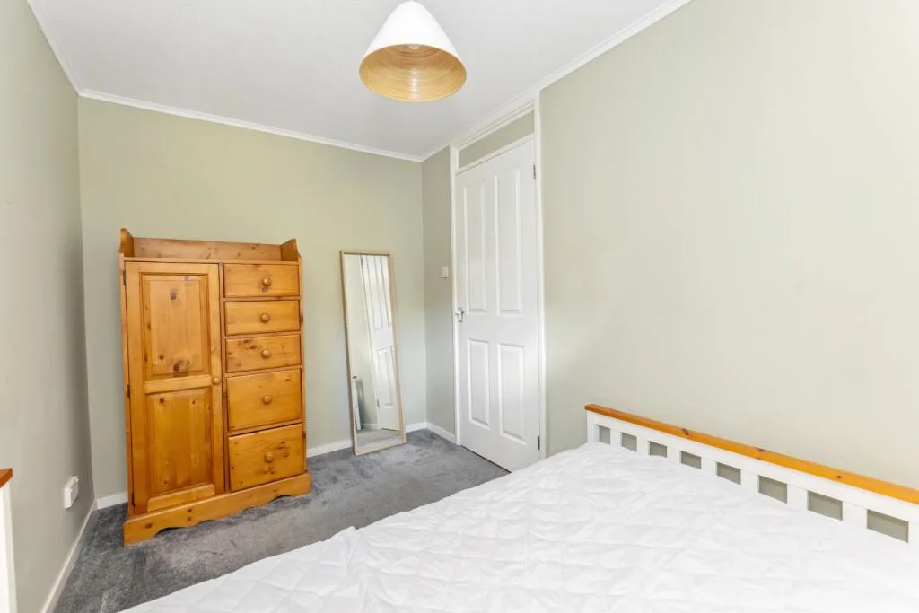 2 bedroom semi-detached house for rent