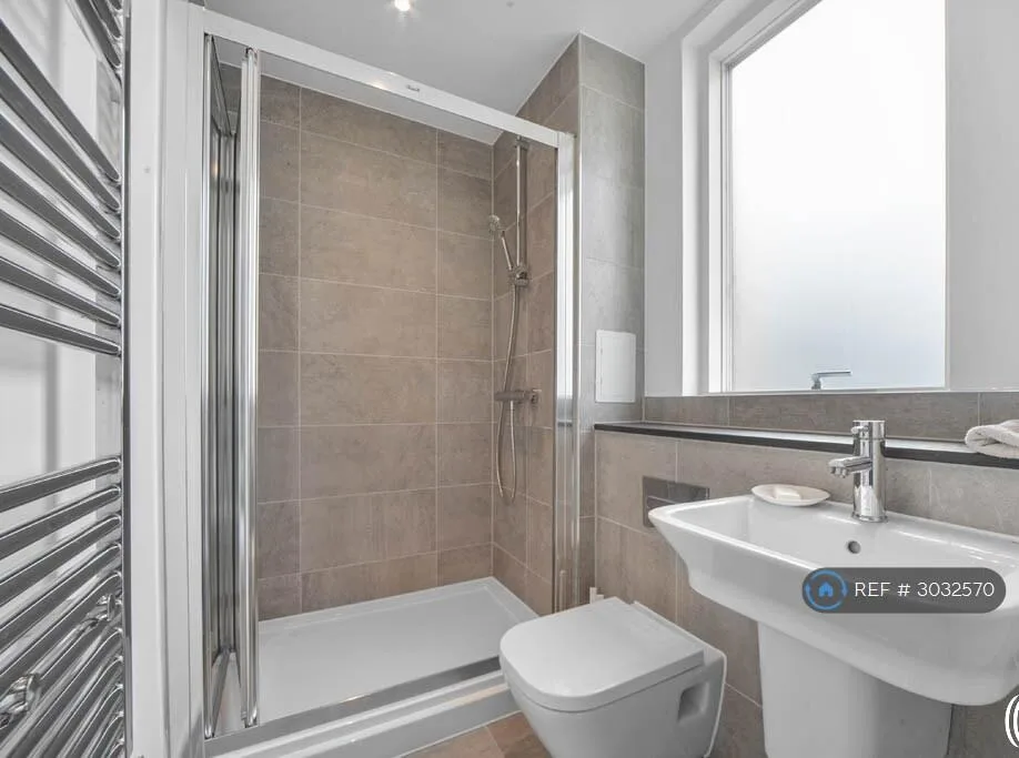3 bedroom flat for rent