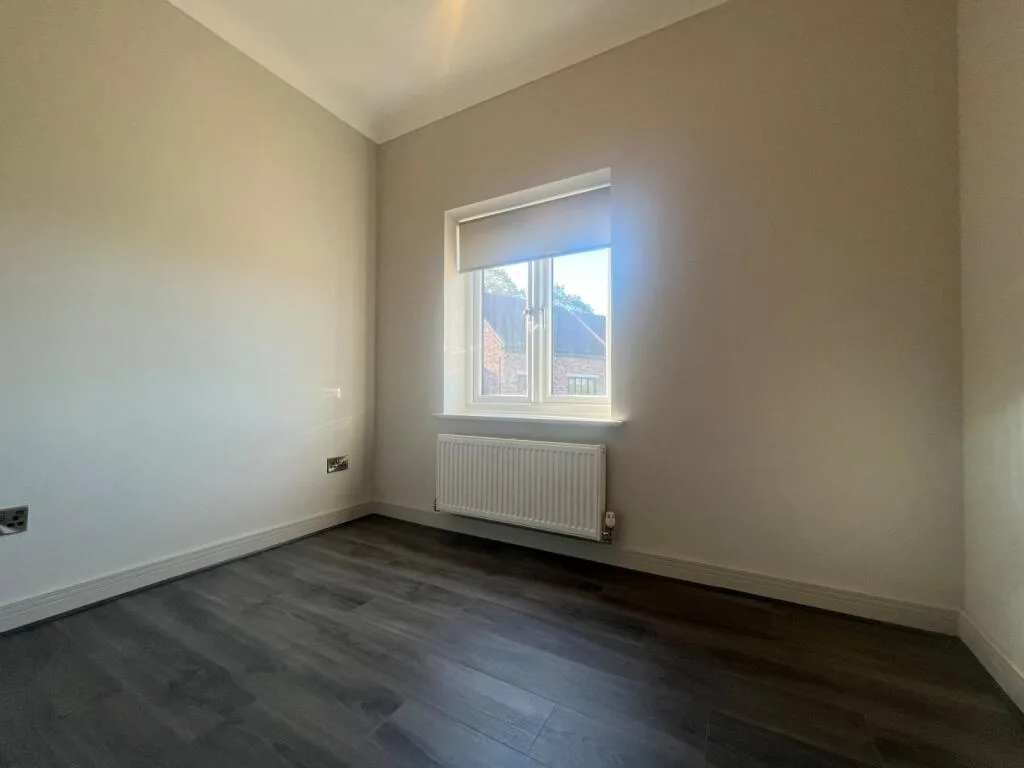 5 bedroom detached house for rent