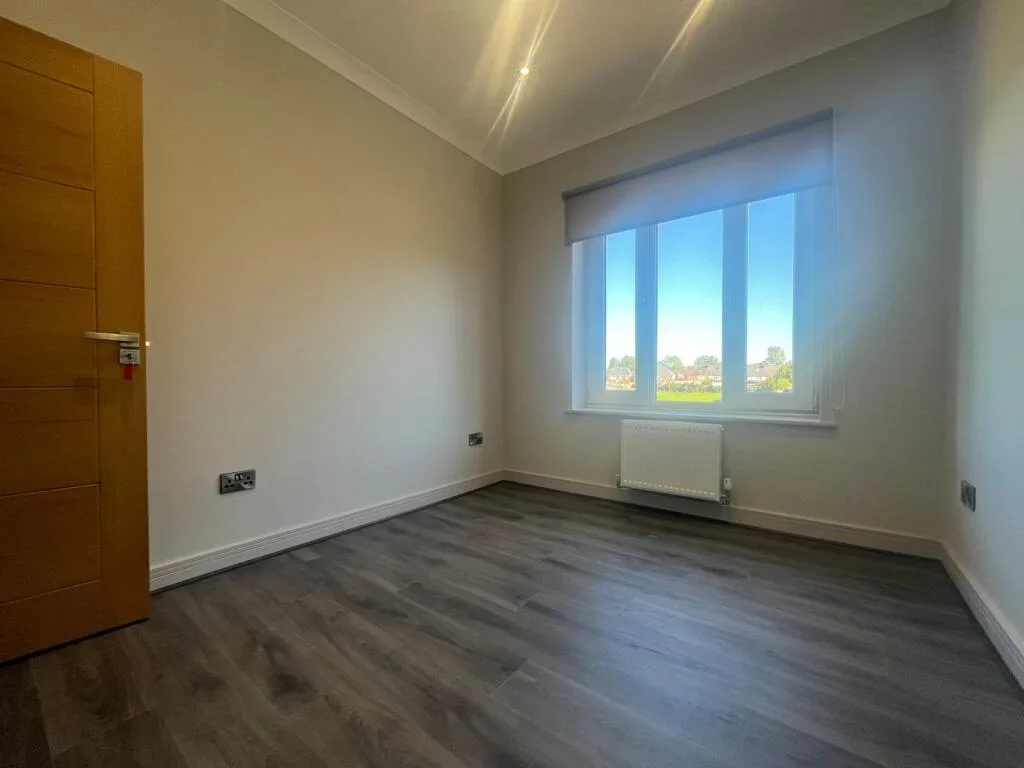 5 bedroom detached house for rent