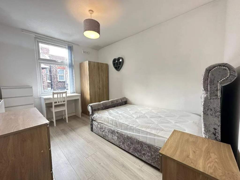 4 bedroom terraced house for rent