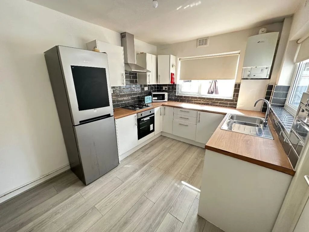 4 bedroom terraced house for rent