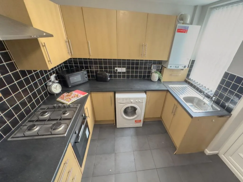 4 bedroom terraced house for rent