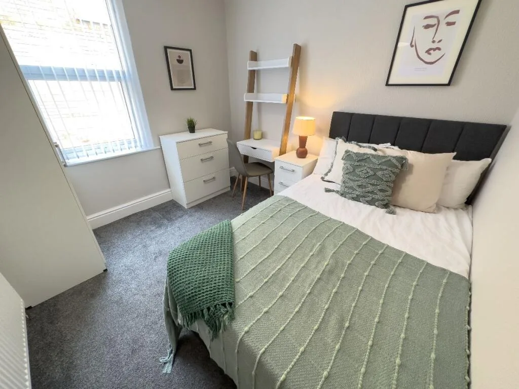 4 bedroom terraced house for rent