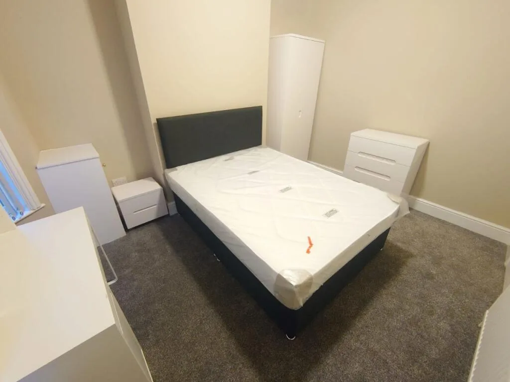 4 bedroom terraced house for rent