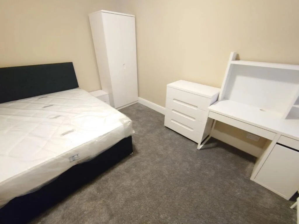 4 bedroom terraced house for rent