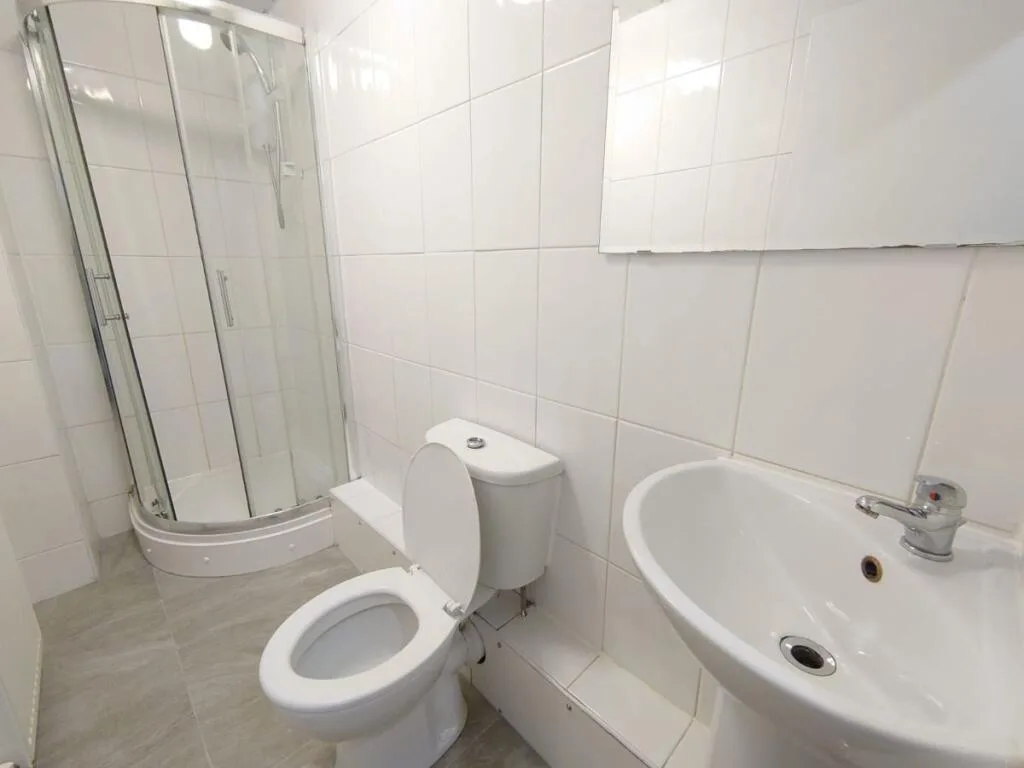 4 bedroom terraced house for rent