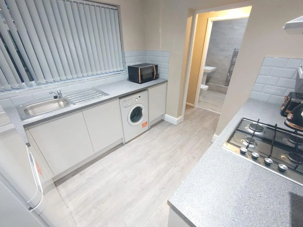 4 bedroom terraced house for rent