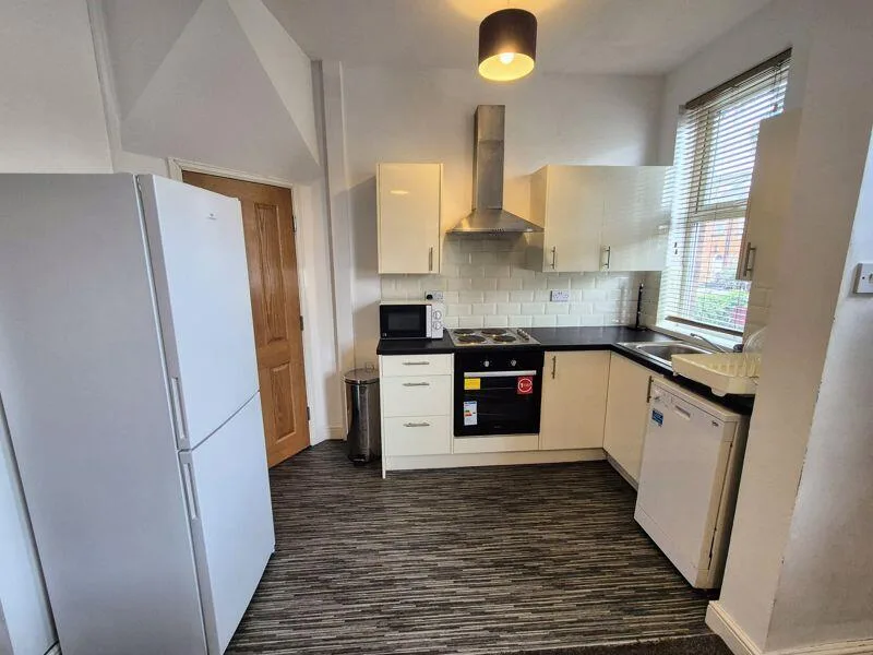 4 bedroom terraced house for rent