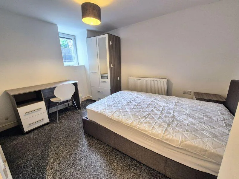 4 bedroom terraced house for rent