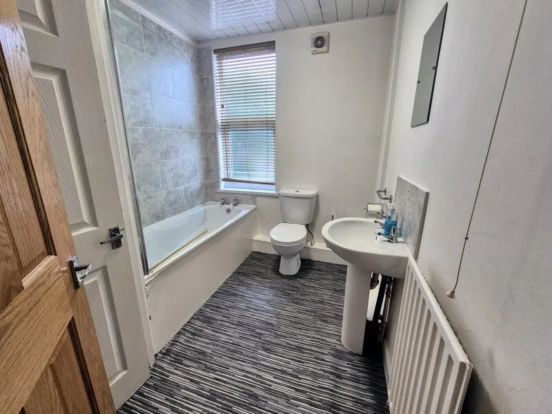 4 bedroom terraced house for rent