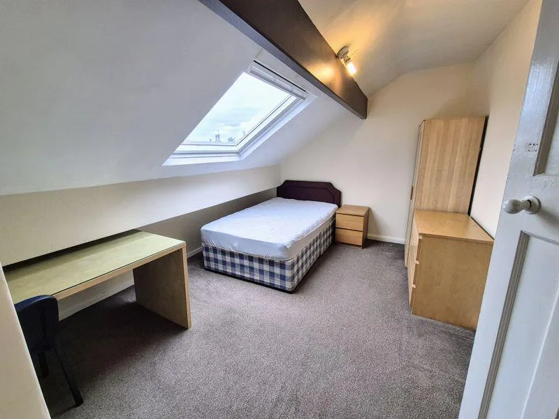 4 bedroom terraced house for rent