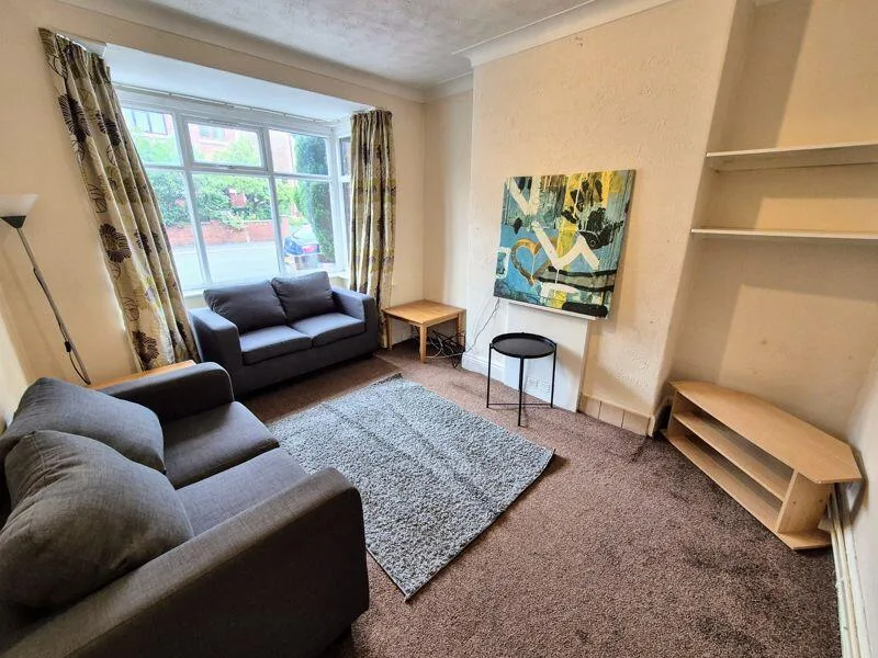 4 bedroom terraced house for rent