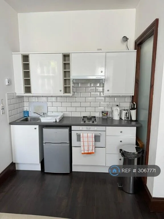 Studio flat for rent