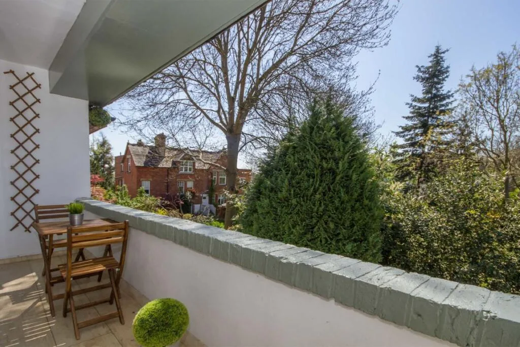 3 bedroom flat for rent