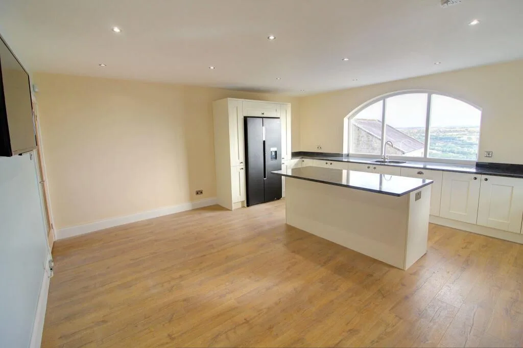 5 bedroom barn conversion for rent