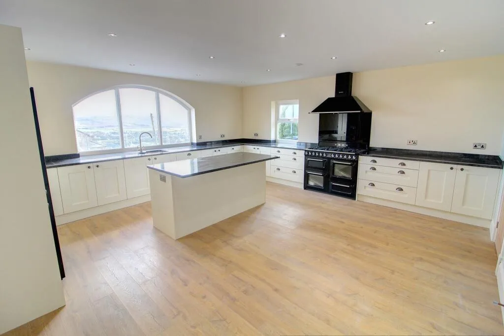 5 bedroom barn conversion for rent