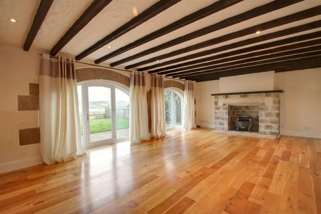 5 bedroom barn conversion for rent