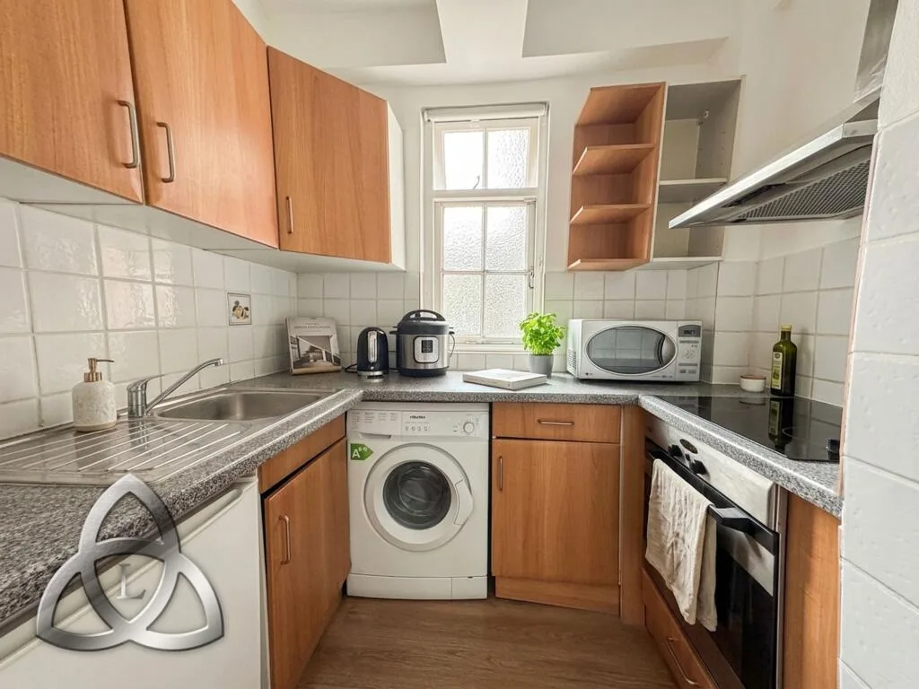 1 bedroom ground floor flat for rent