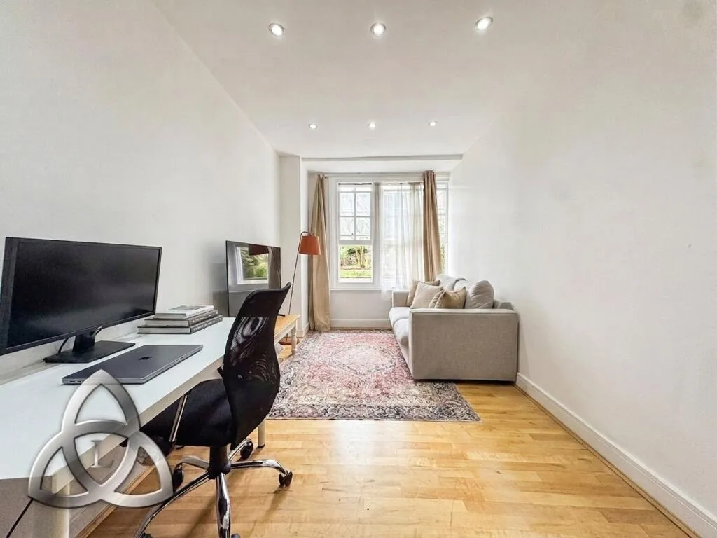 1 bedroom ground floor flat for rent