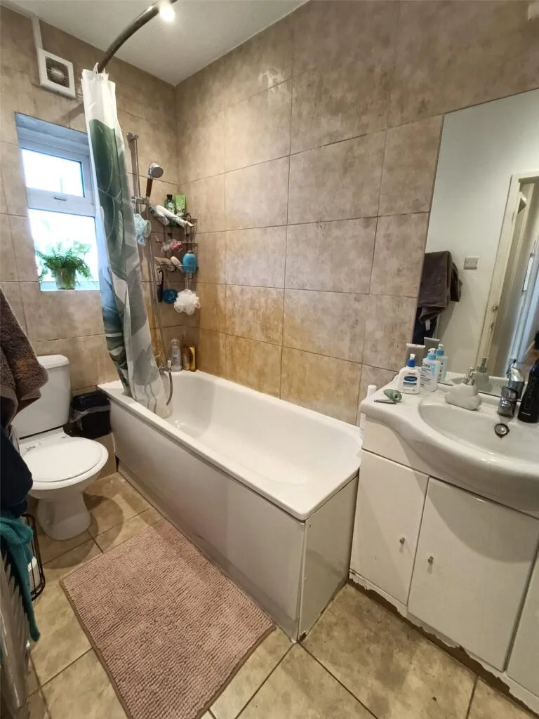 3 bedroom apartment for rent