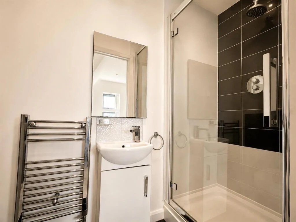 7 bedroom house for rent