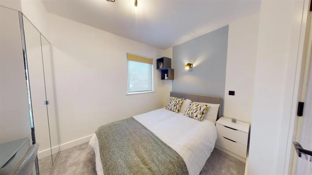 8 bedroom house for rent
