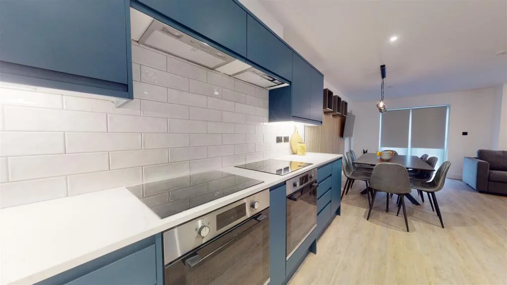 8 bedroom house for rent