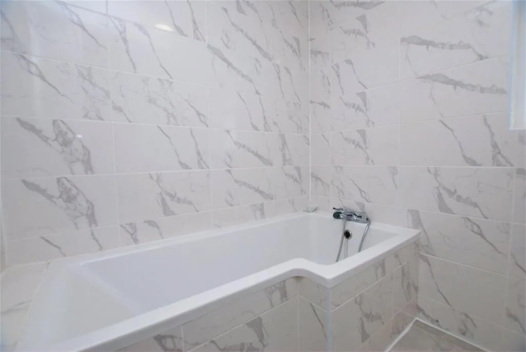 2 bedroom end of terrace house for rent