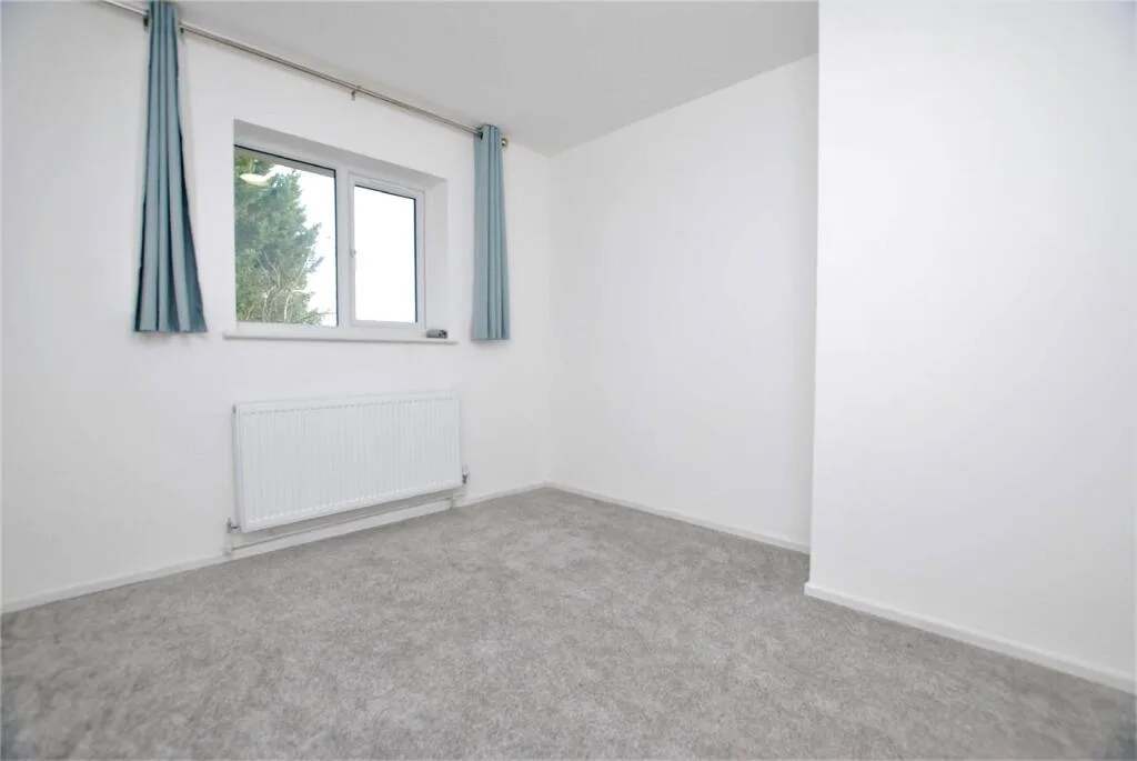 2 bedroom end of terrace house for rent