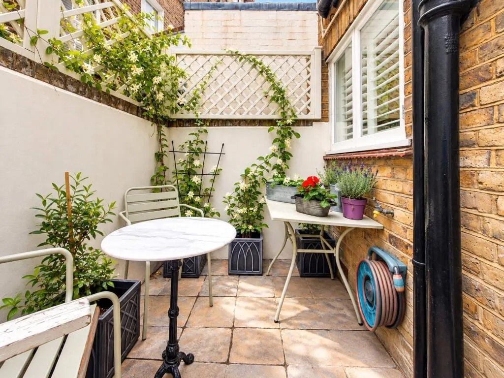 2 bedroom terraced house for rent