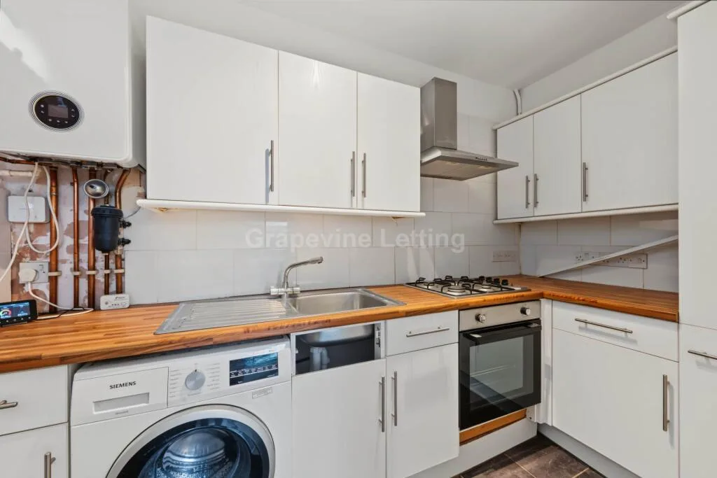 3 bedroom flat for rent