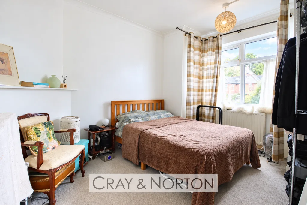 1 bedroom maisonette for rent