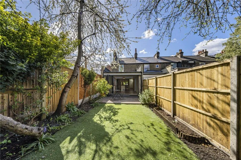 3 bedroom terraced house for rent
