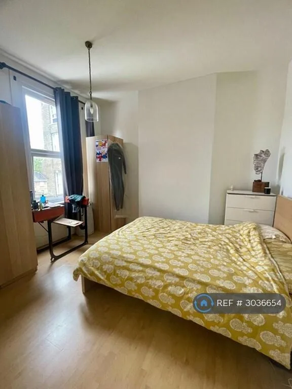 2 bedroom semi-detached house for rent