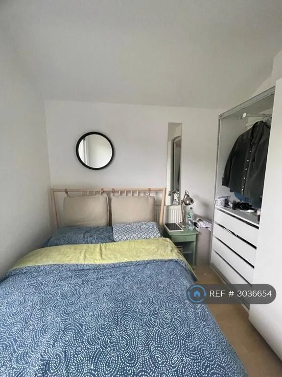 2 bedroom semi-detached house for rent