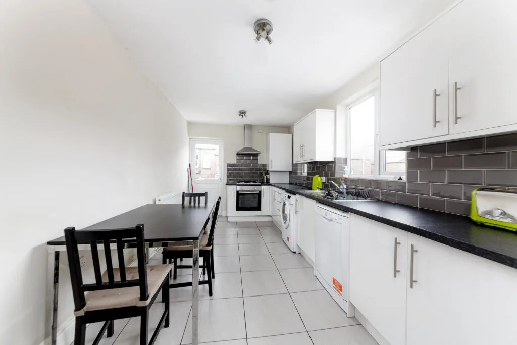 3 bedroom apartment for rent